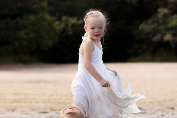 KleijenCo Fotografie in Bakkeveense Duinen: spelen in zand en water