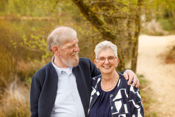 Cadeau voor 50 jarig huwelijks jubileum, een familiefotoshoot met KleijenCo in Zeegser Duinen